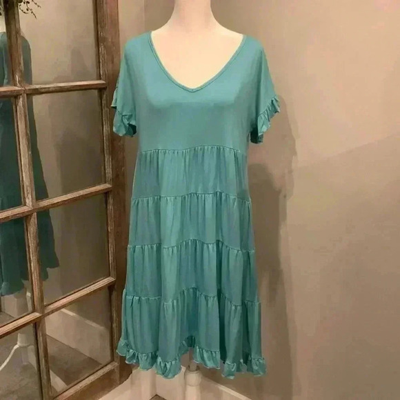 Angie Tiered Dress - Picture 1 of 4